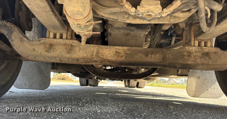 image for item EF2191 1999 Peterbilt 377 semi truck