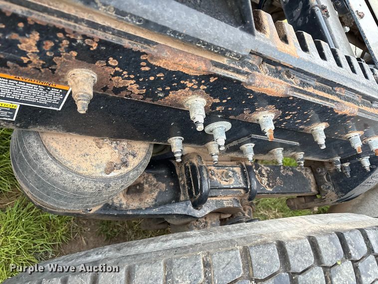 image for item EF6069 2017 Peterbilt 367 semi truck