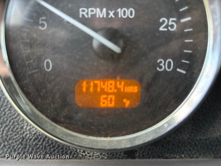 image for item EF6069 2017 Peterbilt 367 semi truck