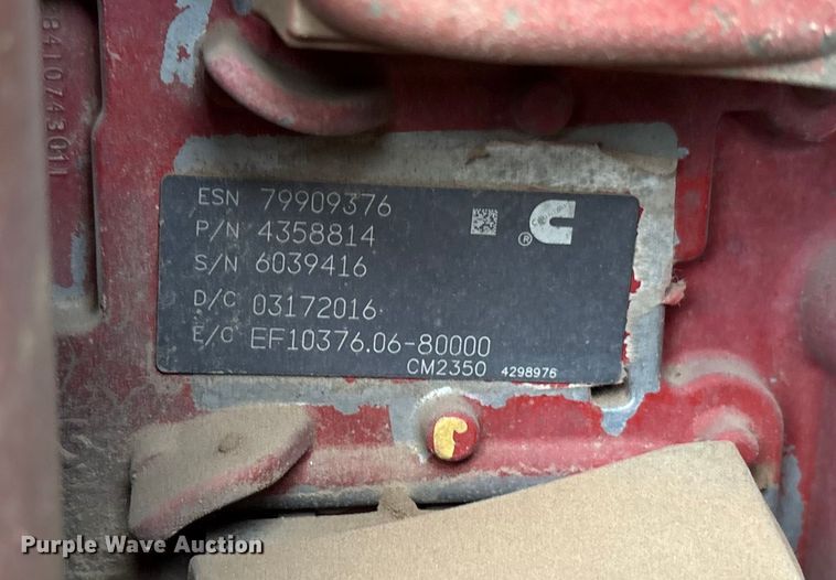 image for item EF6069 2017 Peterbilt 367 semi truck