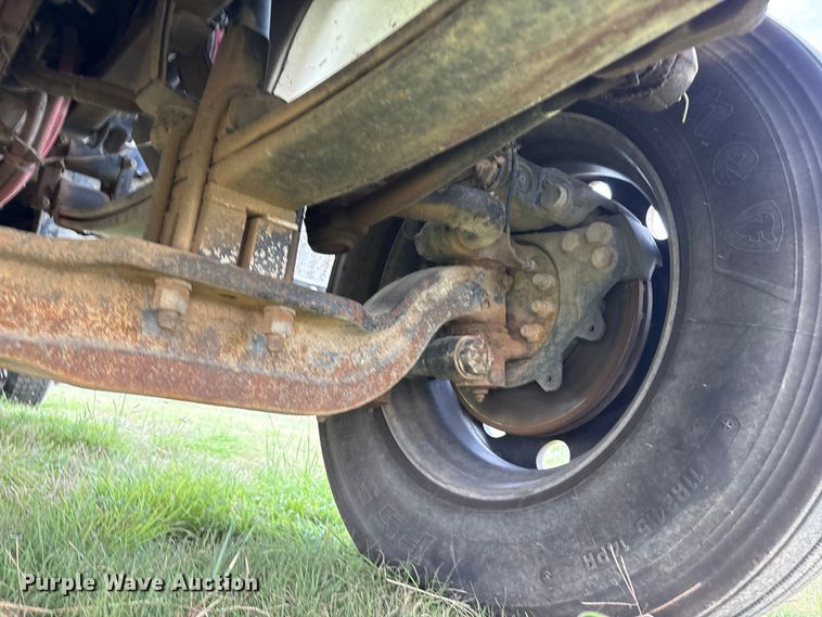 image for item EF6070 2017 Peterbilt 367 semi truck