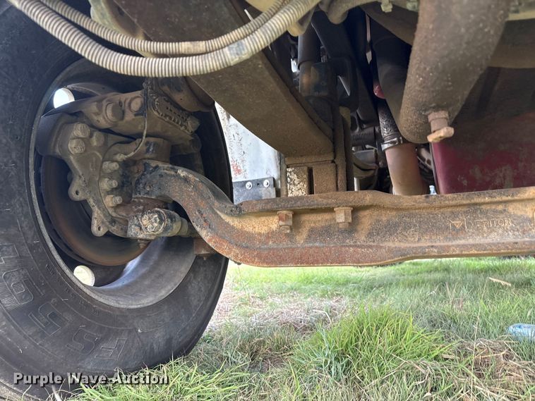 image for item EF6070 2017 Peterbilt 367 semi truck