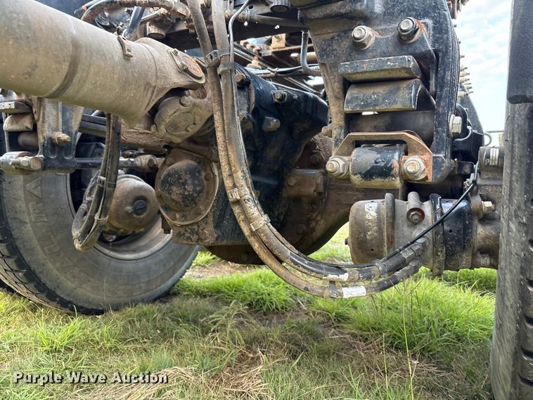 image for item EF6070 2017 Peterbilt 367 semi truck