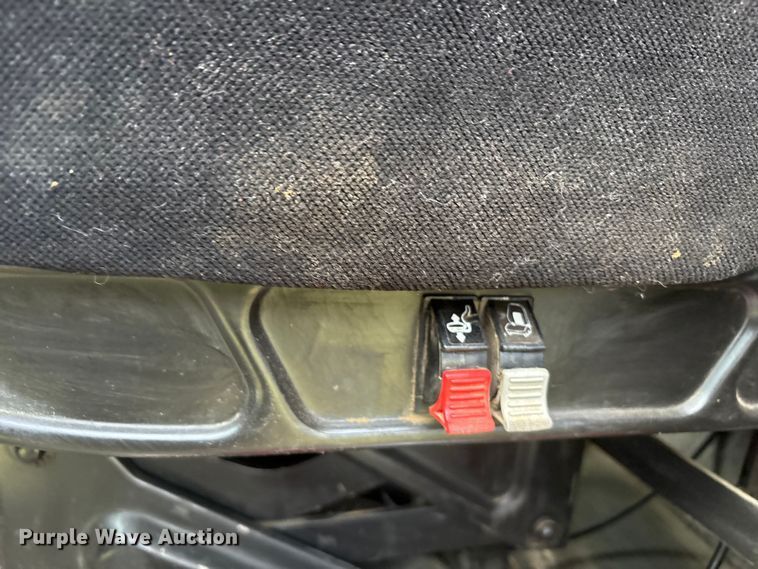 image for item EF6070 2017 Peterbilt 367 semi truck