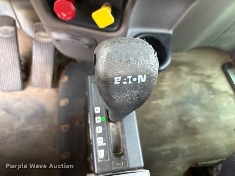 image for item EF6070 2017 Peterbilt 367 semi truck