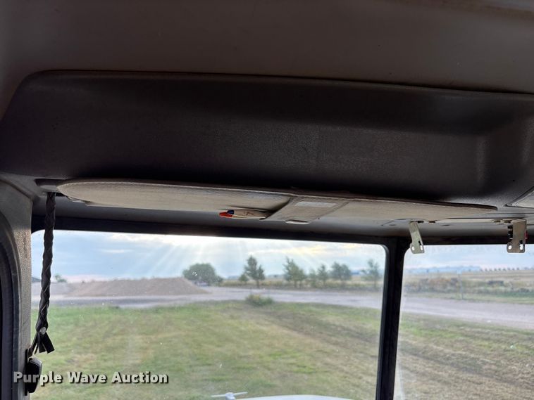 image for item EF6070 2017 Peterbilt 367 semi truck