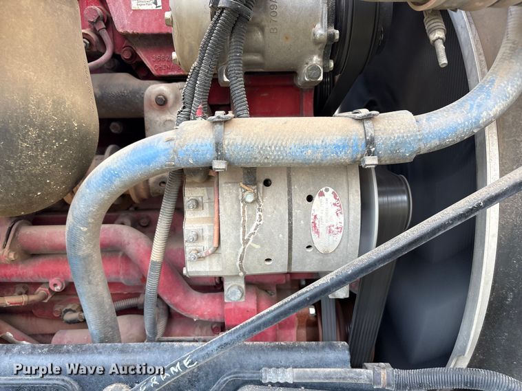 image for item EF6070 2017 Peterbilt 367 semi truck