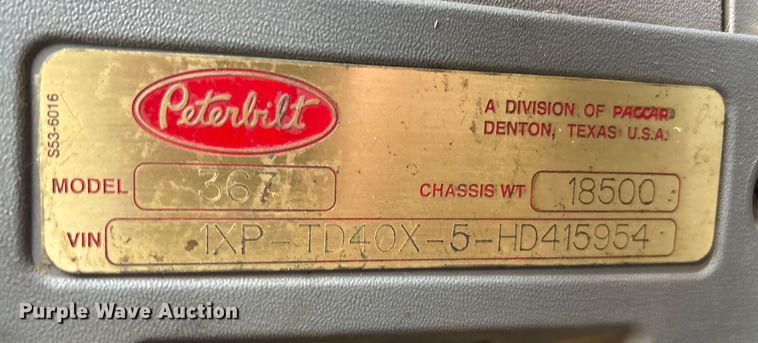 image for item EF6070 2017 Peterbilt 367 semi truck