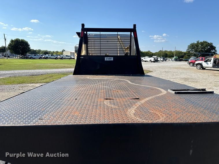 image for item EH7511 2001 Stewart Stevenson M1088A1 flatbed truck