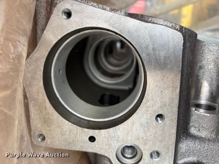 image for item EJ7669 Caterpillar C15 engine rebuild kit