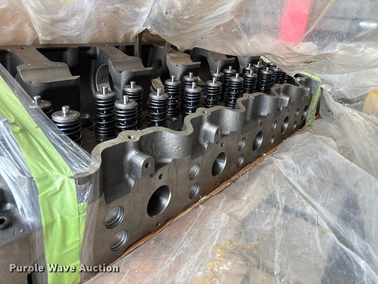 image for item EJ7669 Caterpillar C15 engine rebuild kit