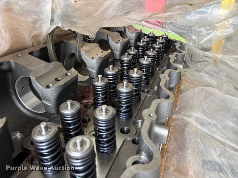 image for item EJ7669 Caterpillar C15 engine rebuild kit