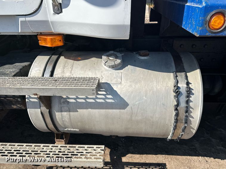 image for item EL0001 1992 Mack CH613 dump truck