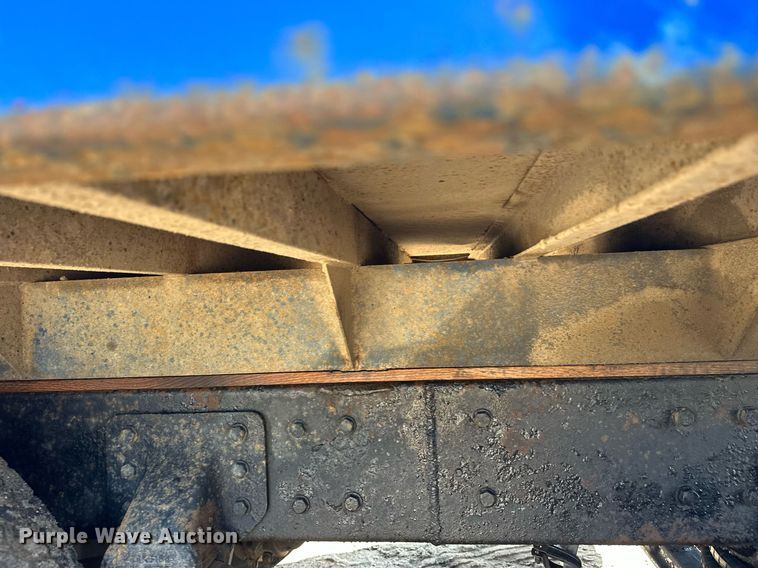 image for item EL0001 1992 Mack CH613 dump truck