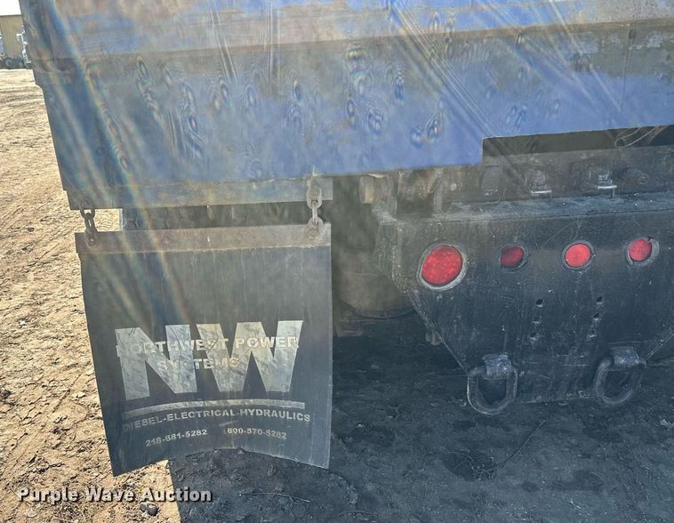 image for item EL0001 1992 Mack CH613 dump truck