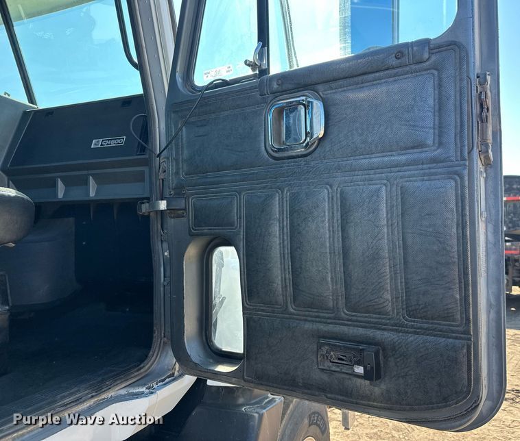 image for item EL0001 1992 Mack CH613 dump truck