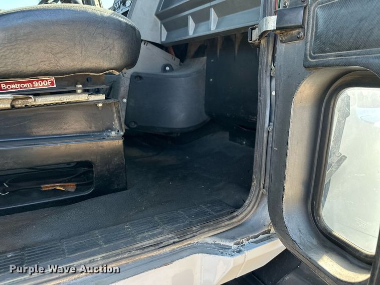 image for item EL0001 1992 Mack CH613 dump truck