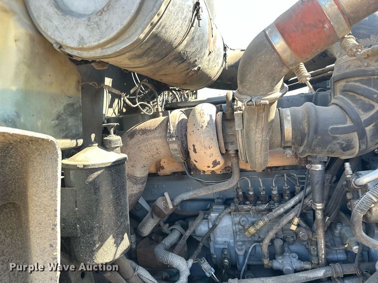 image for item EL0001 1992 Mack CH613 dump truck