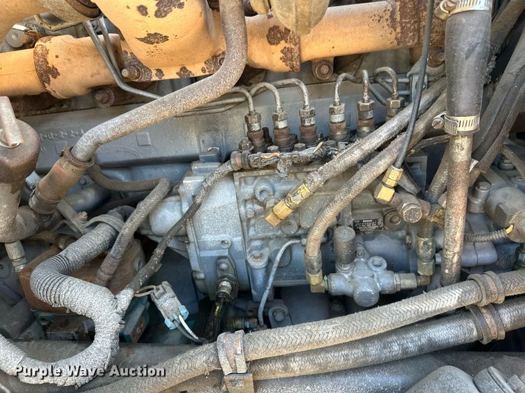 image for item EL0001 1992 Mack CH613 dump truck