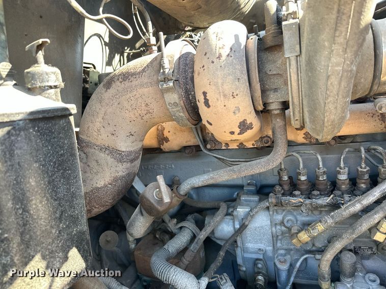 image for item EL0001 1992 Mack CH613 dump truck