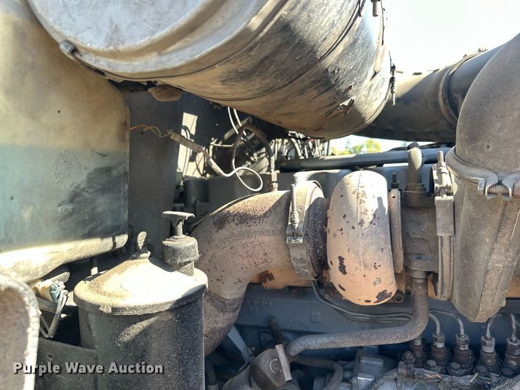 image for item EL0001 1992 Mack CH613 dump truck