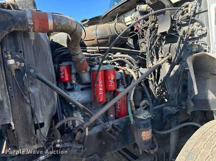 image for item EL0001 1992 Mack CH613 dump truck