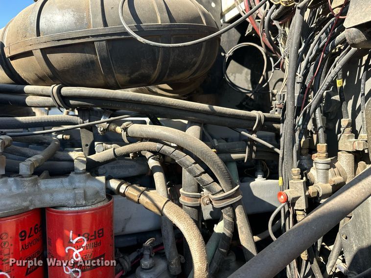 image for item EL0001 1992 Mack CH613 dump truck