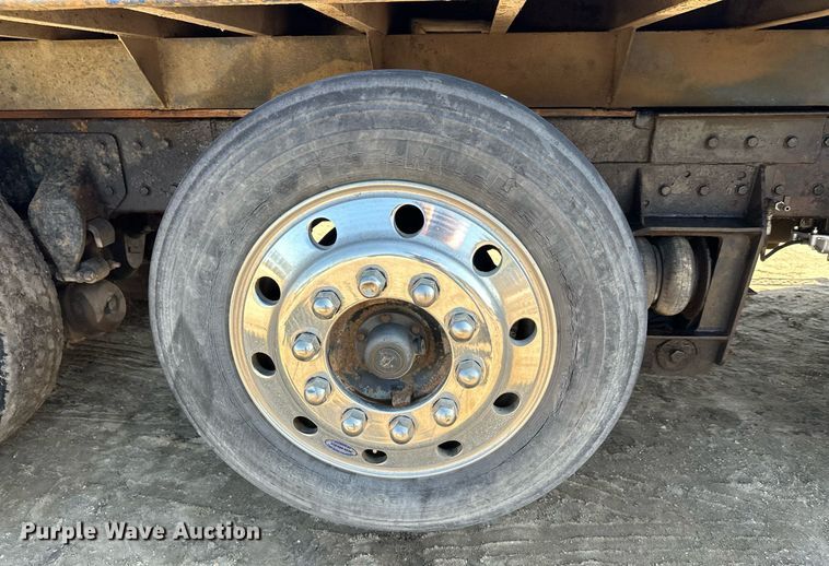 image for item EL0001 1992 Mack CH613 dump truck