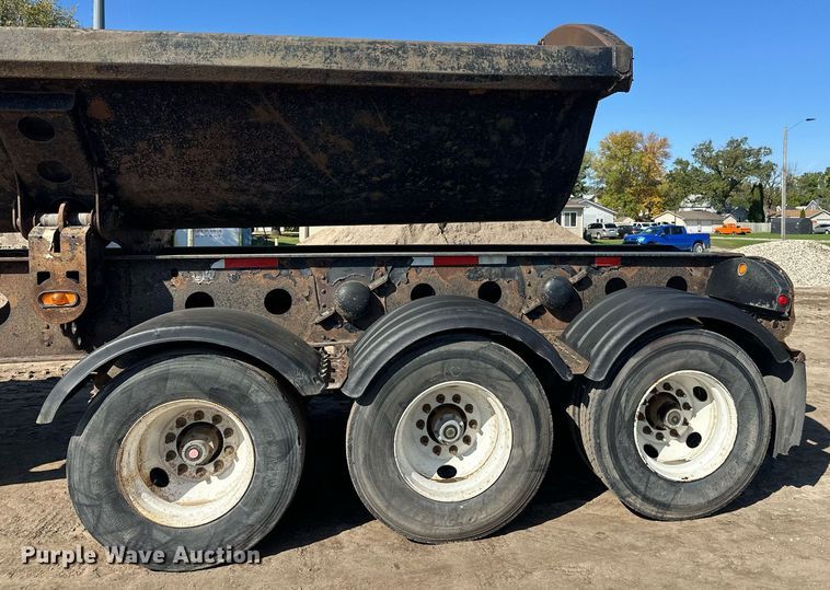 image for item EL0002 2006 Sidump'r side dump trailer