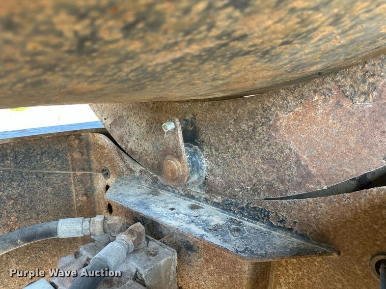 image for item EL0002 2006 Sidump'r side dump trailer