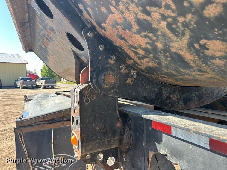 image for item EL0002 2006 Sidump'r side dump trailer