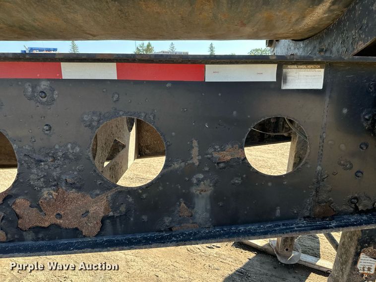 image for item EL0002 2006 Sidump'r side dump trailer