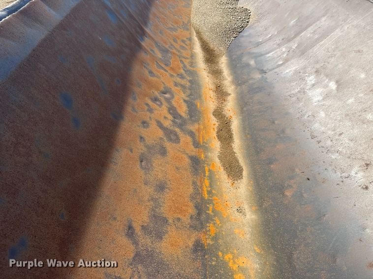 image for item EL0002 2006 Sidump'r side dump trailer