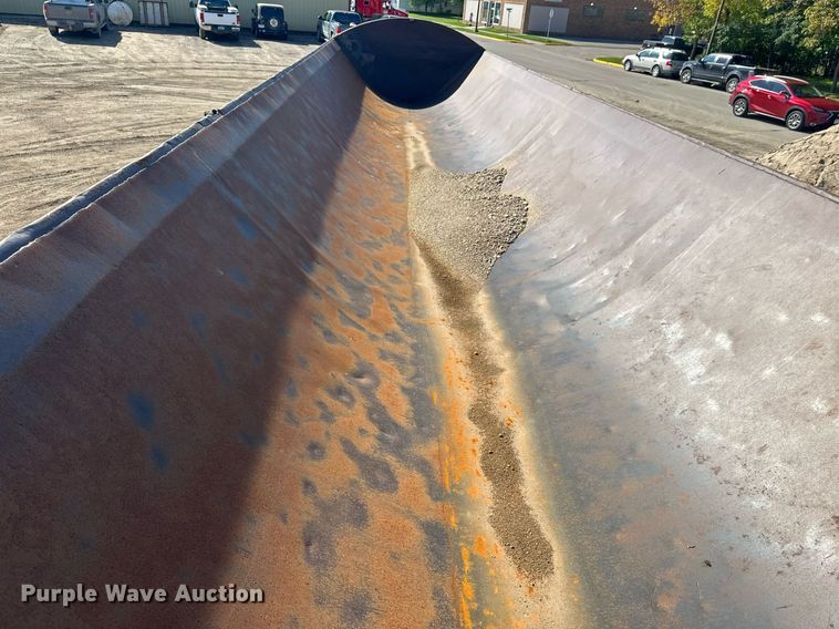 image for item EL0002 2006 Sidump'r side dump trailer