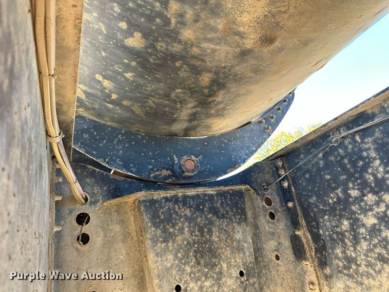 image for item EL0002 2006 Sidump'r side dump trailer