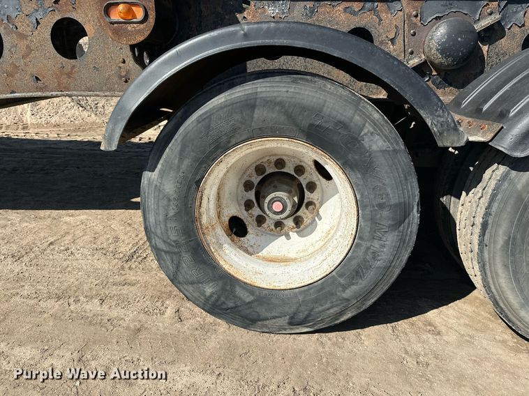 image for item EL0002 2006 Sidump'r side dump trailer