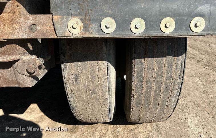 image for item EL0002 2006 Sidump'r side dump trailer