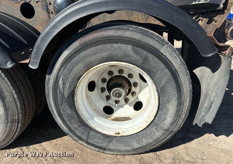 image for item EL0002 2006 Sidump'r side dump trailer