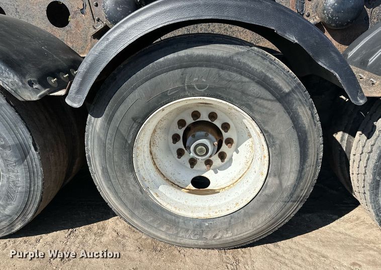 image for item EL0002 2006 Sidump'r side dump trailer