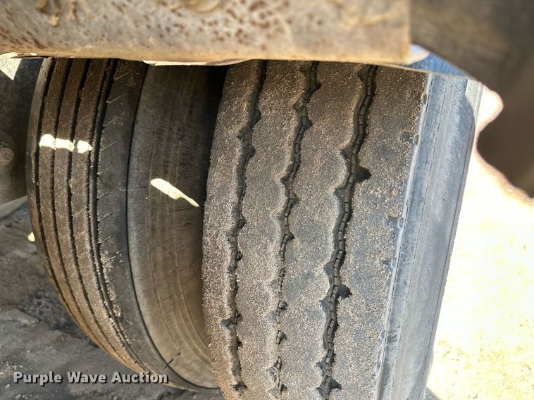 image for item EL0002 2006 Sidump'r side dump trailer