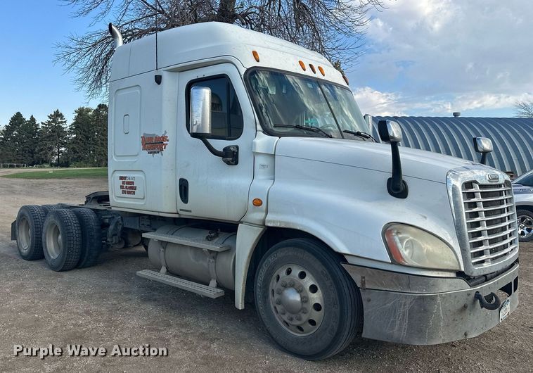 CAMIóN CAMAROTE 2009 FREIGHTLINER