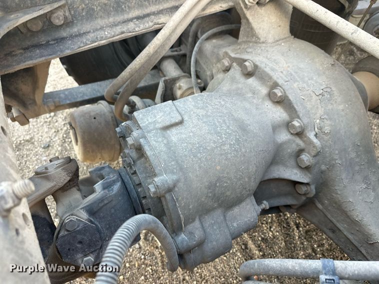 image for item EL0023 2009 Freightliner Cascadia semi truck