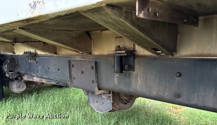 image for item EM0591 2008 International 7400 refuse truck