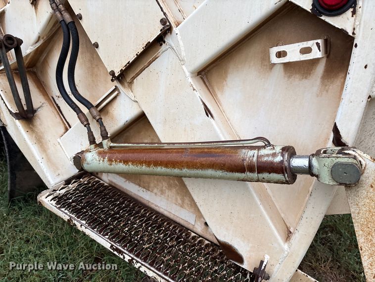 image for item EM0591 2008 International 7400 refuse truck