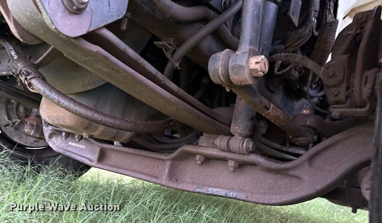 image for item EM0591 2008 International 7400 refuse truck