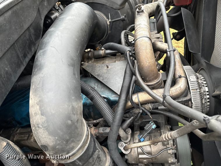 image for item EM0591 2008 International 7400 refuse truck