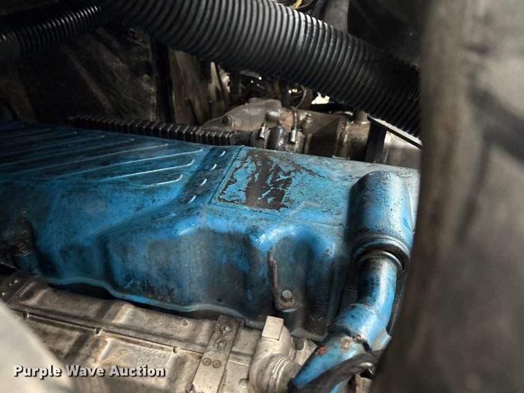 image for item EM0591 2008 International 7400 refuse truck