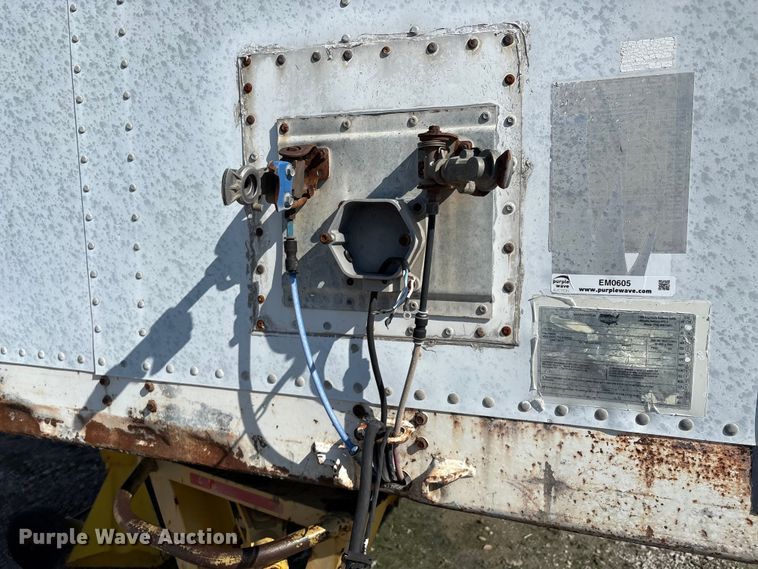 image for item EM0605 1999 Wabash DVCVHPC dry van trailer