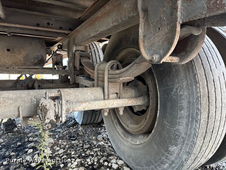 image for item EM0605 1999 Wabash DVCVHPC dry van trailer