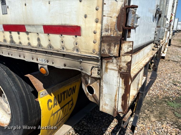 image for item EM0608 1999 Wabash dry van trailer